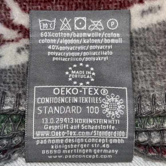 PAD green red and green with deer throw 60”x70” - Picture 3 of 7